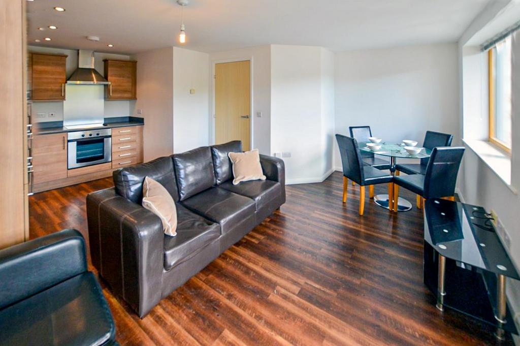 Friars Wharf, Green Lane, Gateshead... 2 bed apartment £835 pcm (£193 pw)