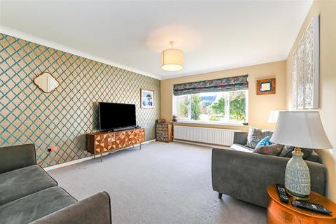 Summerfield Lake Lane, Barnham, Bognor Regis, PO22 0AE