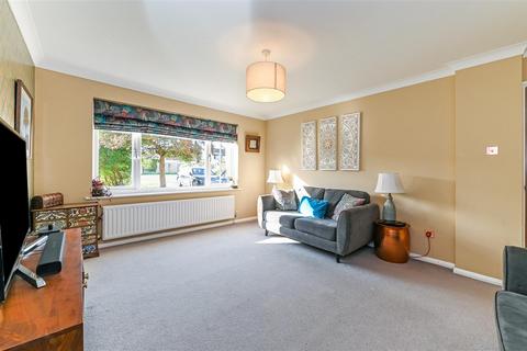 Summerfield Lake Lane, Barnham, Bognor Regis, PO22 0AE