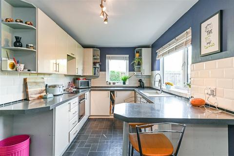 Summerfield Lake Lane, Barnham, Bognor Regis, PO22 0AE