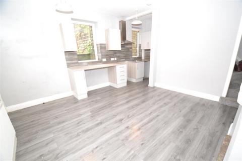 39 Hebden Road, Haworth, Keighley, BD22 8RH