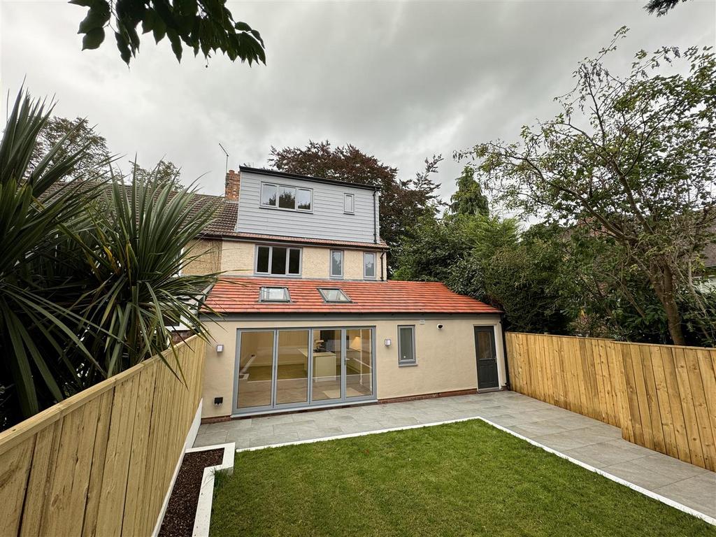 Carmel Road North, Darlington 4 bed semidetached house £1,500 pcm (£