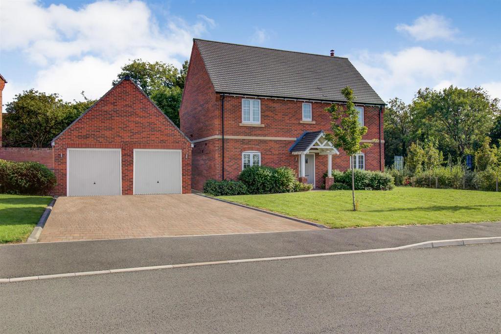 Hays Meadow, Ettington, StratfordUponAvon 4 bed detached house for