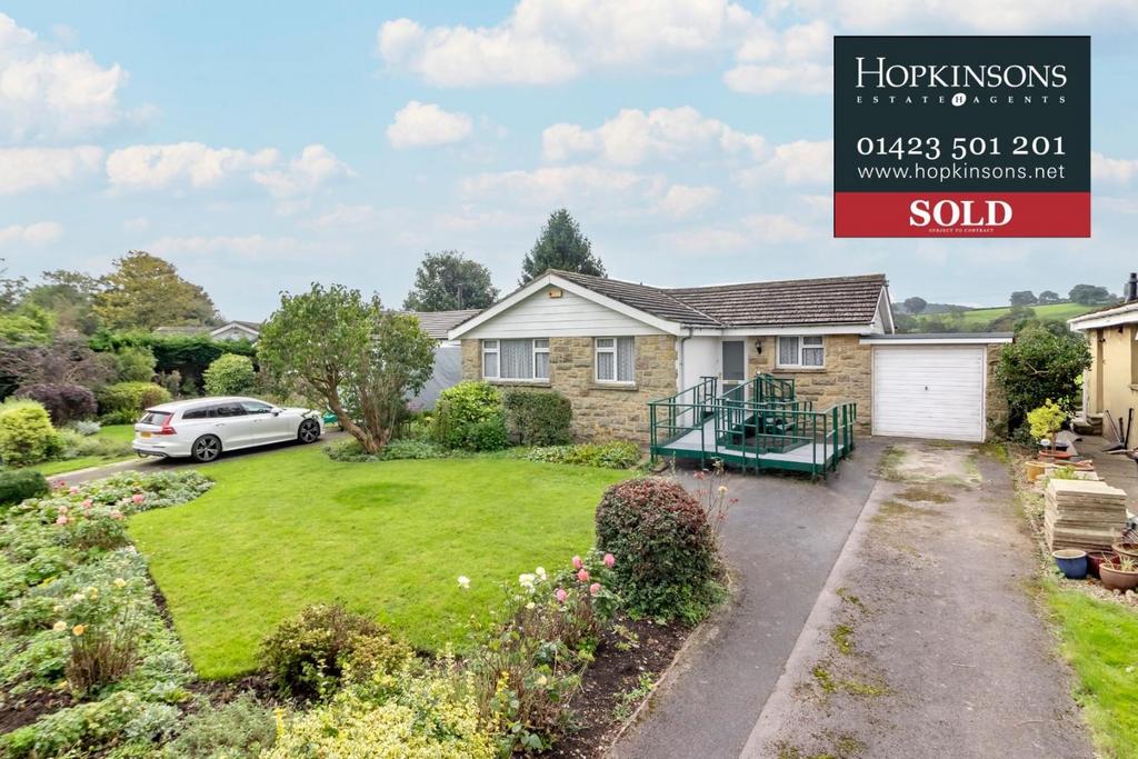 Birstwith Grange, Birstwith, Harrogate 3 bed detached bungalow £375,000