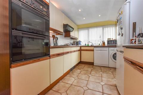 3 bedroom semi-detached house for sale, Chanterlands Avenue, Hull