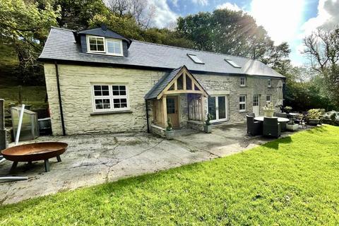 3 bedroom property with land for sale - No Near Neighbours Location, Nr Ffarmers,  Lampeter