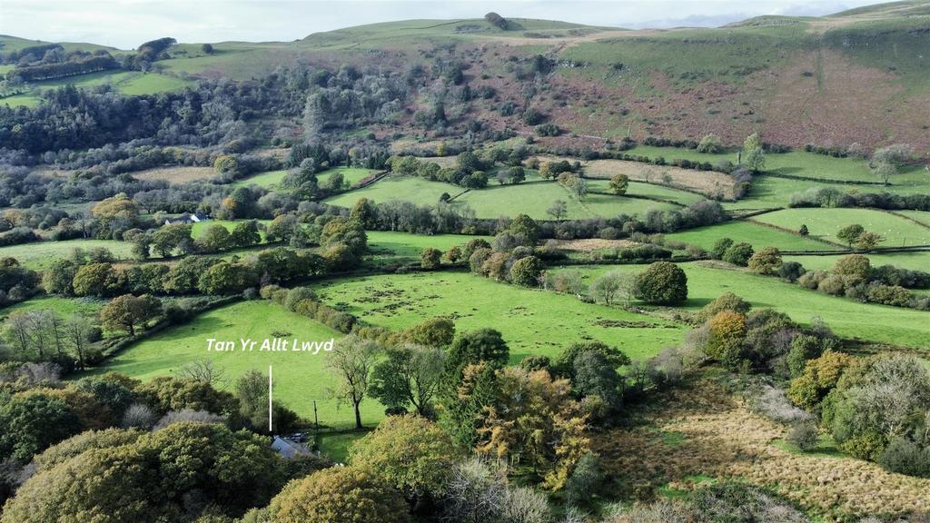 Tan Yr Allt Lwyd.jpg