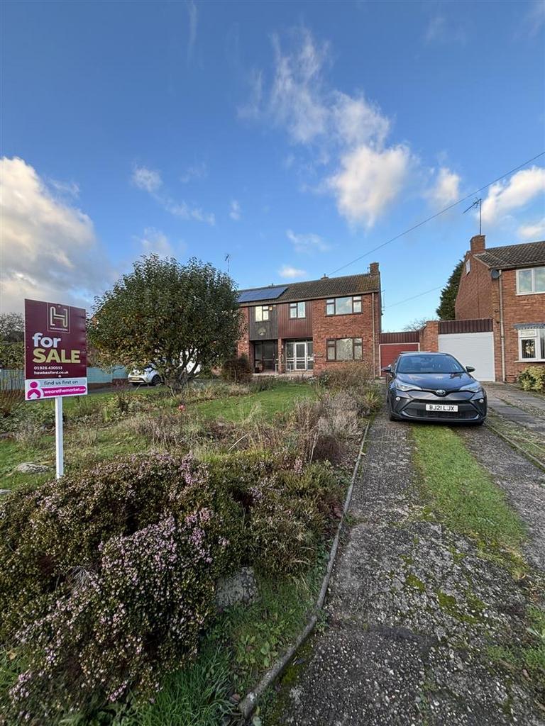 Valley Road, Radford Semele, Leamington Spa 3 bed semidetached house