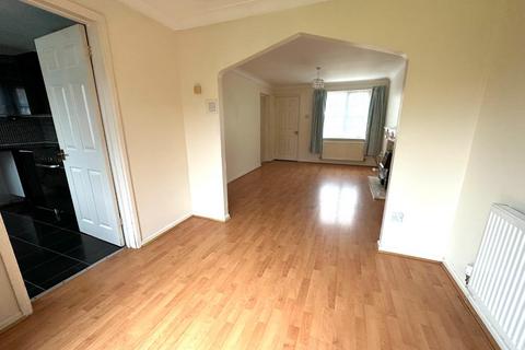 6 Whiteheart Close, Northampton, NN3 9GA
