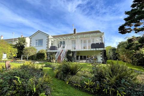 27 Tower Park, Fowey, PL23 1JD