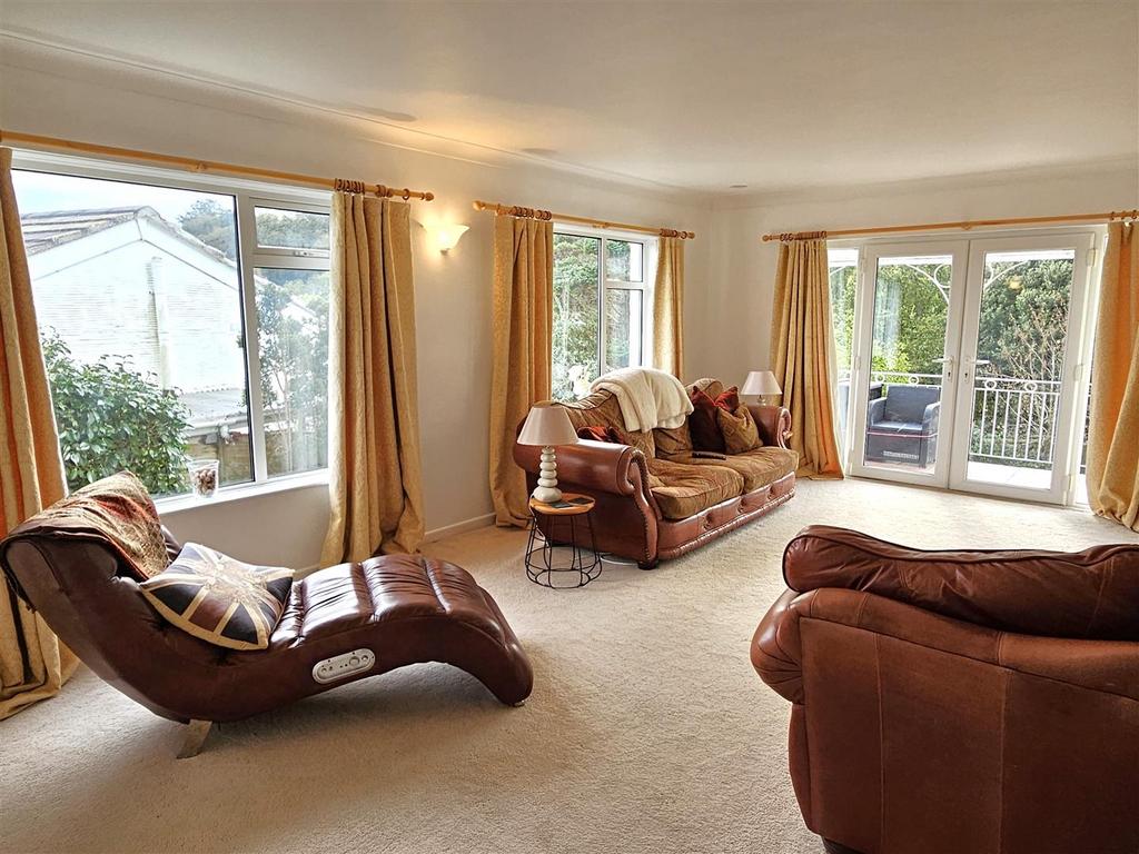 Sitting room.jpg