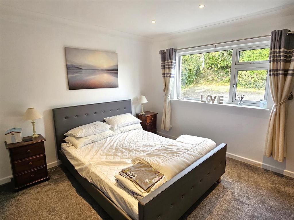 Bedroom 3.jpg