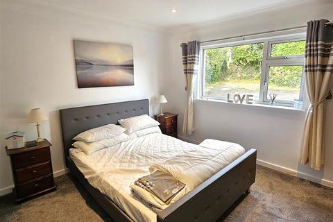 27 Tower Park, Fowey, PL23 1JD