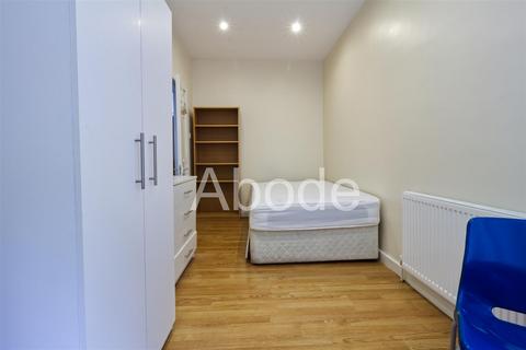 14 bedroom house to rent, North Grange Road, Headingley, West Yorkshire