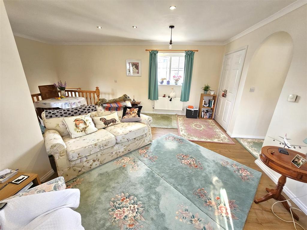 Tiddy Close, Tavistock 2 bed coach house for sale £225,000