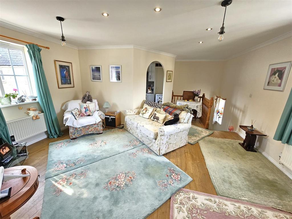 Tiddy Close, Tavistock 2 bed coach house for sale £225,000