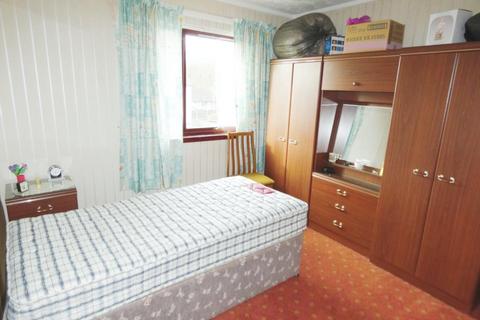 13 Mossknowe Place, Gretna, DG16 5DD
