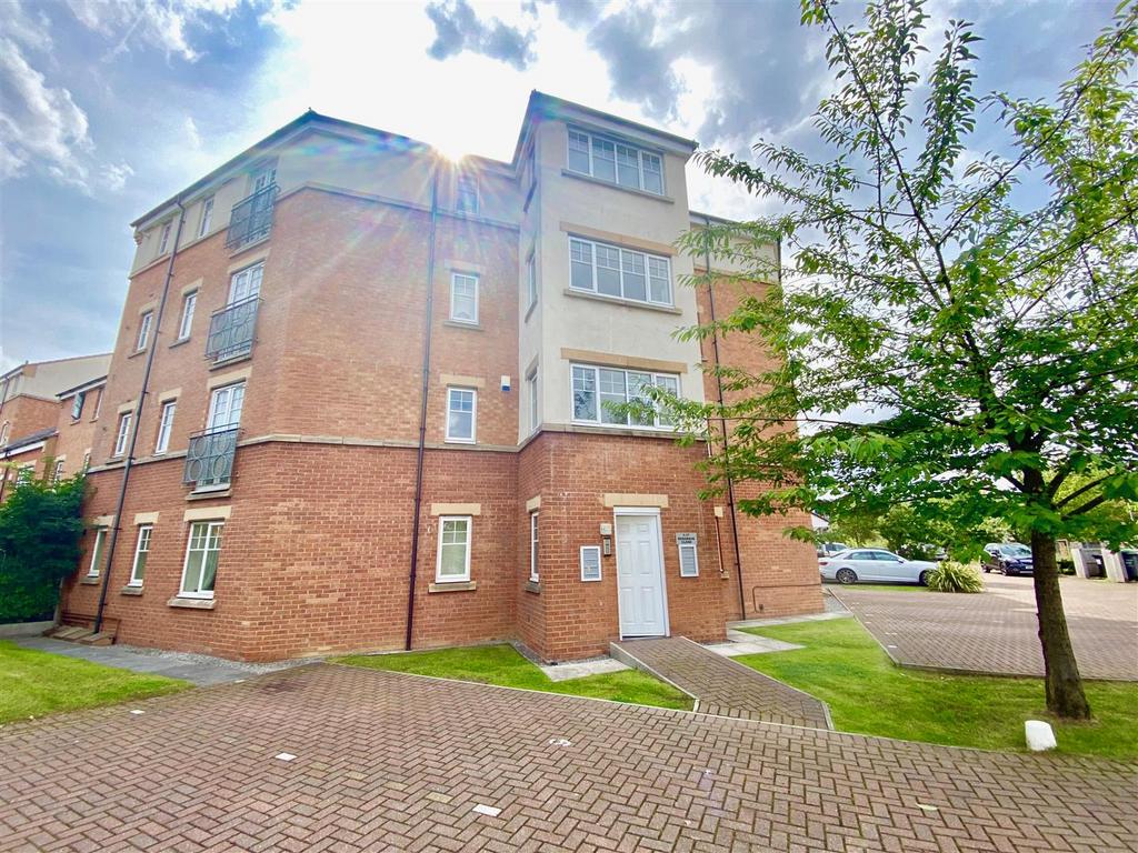 Redgrave Close, St James Village, Gateshead 2 bed apartment for sale