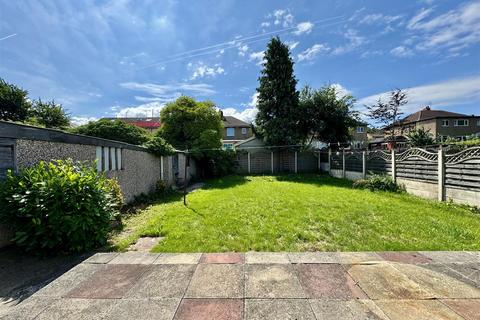 3 bedroom semi-detached bungalow for sale, Brooklyn Avenue, Dalton, Huddersfield, HD5 9YF