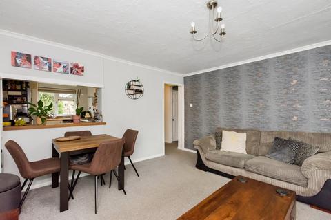 15 Heron Crescent, Sidcup, DA14 6RT