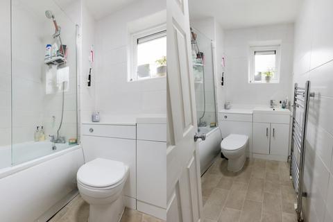 15 Heron Crescent, Sidcup, DA14 6RT