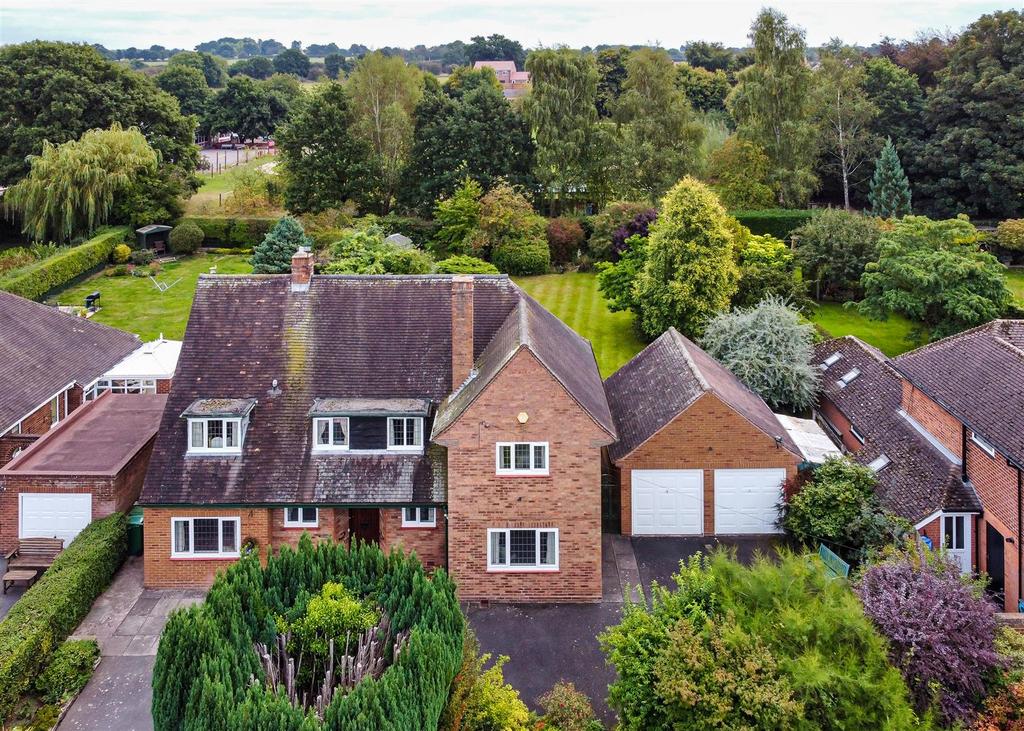 Rossleigh, Shaw Lane, Albrighton 4 bed detached house for sale £725,000