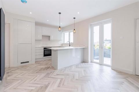 97 Barnett Road, Brighton, BN1 7GJ