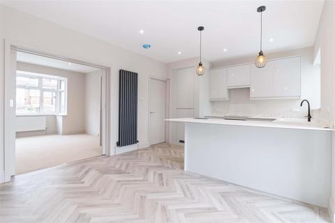 97 Barnett Road, Brighton, BN1 7GJ