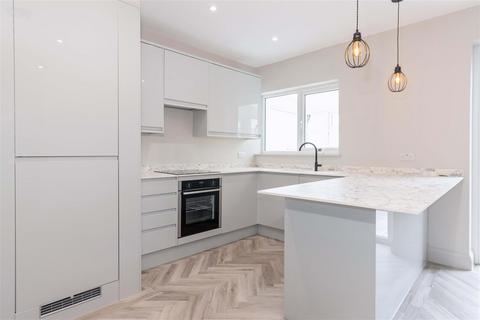 97 Barnett Road, Brighton, BN1 7GJ