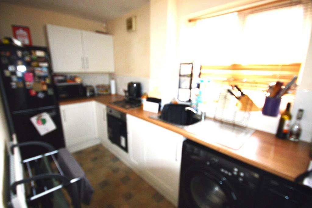 Dadford View, Brierley Hill, DY5 2 bed cluster house for sale £130,000