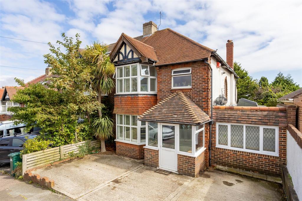 Nevill Way, Hove 3 bed house for sale £750,000