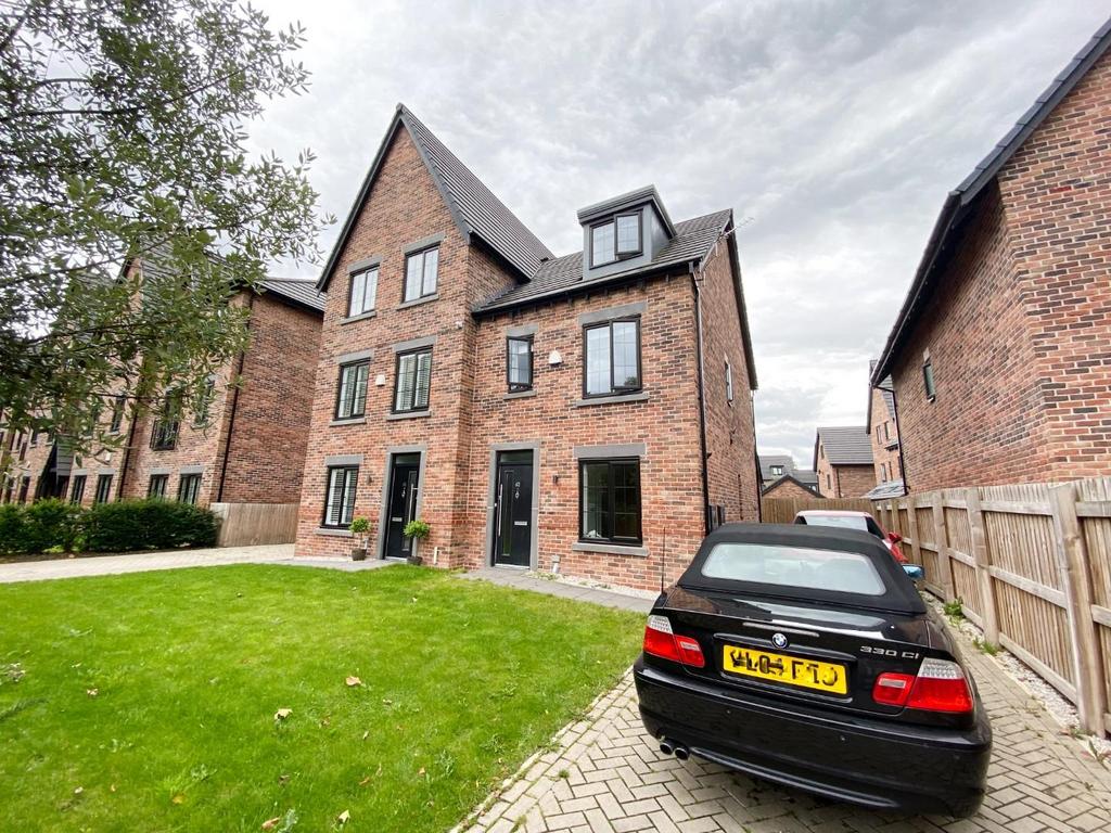 Cavendish Road, West Didsbury... 3 bed detached house £2,200 pcm (£