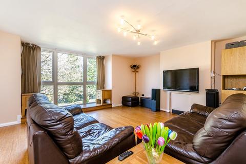 32 Valley View, Biggin Hill, Westerham, TN16 3QL