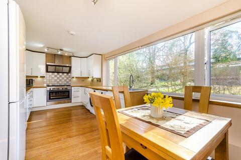 32 Valley View, Biggin Hill, Westerham, TN16 3QL