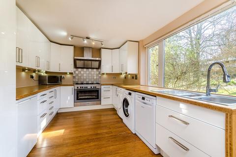 32 Valley View, Biggin Hill, Westerham, TN16 3QL