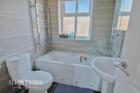 42 Atherley Grove, Chadderton, Oldham, OL9 8DD