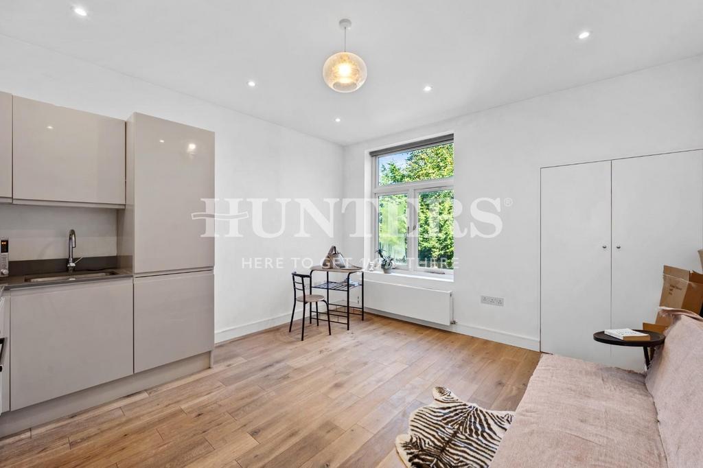 Fordwych Road, London, NW2 1 bed flat for sale £395,000