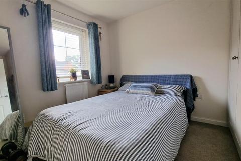 8 Isla Close, Mickleover, Derby, DE3 0AT
