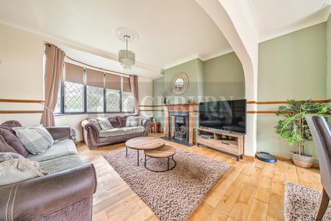 162 Brownspring Drive, London, SE9 3LD