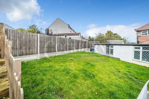162 Brownspring Drive, London, SE9 3LD