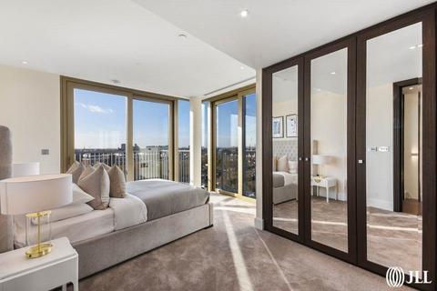 3 bedroom penthouse to rent, Sherrin House, Warwick Lane, London W14