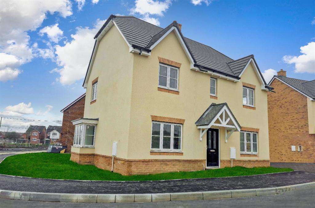 Blake Gardens, Scocles Road, Minster On Sea, Sheerness, Kent 4 bed detached house for sale £