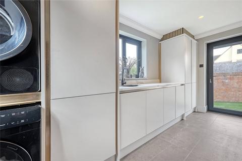 Chantry Braintree Road, Felsted, Dunmow, CM6 3DR