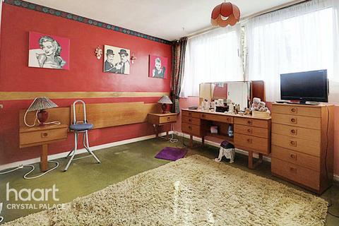124 Sylvan Road, London, SE19 2RZ