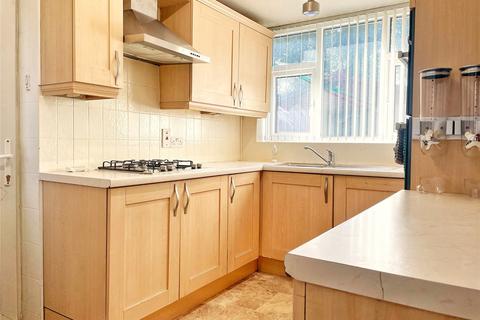 304 Broadway, Chadderton, Oldham, OL9 9QP