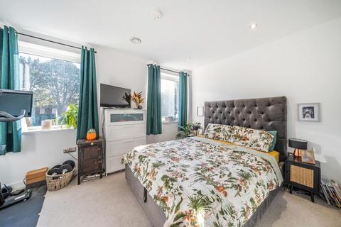 2 bedroom flat for sale, Queens Road, Peckham