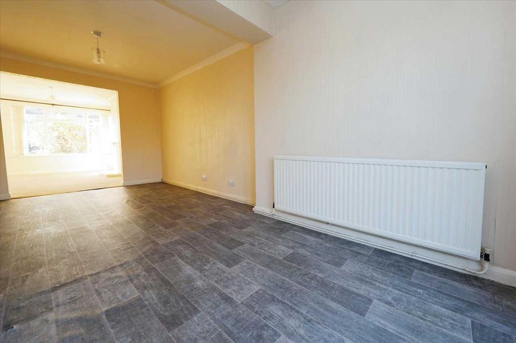 Broadway, North Hykeham, Lincoln 3 bed semidetached house for sale £