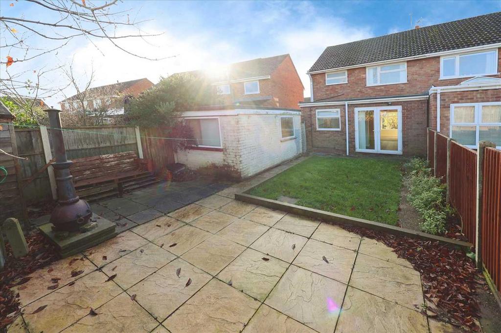 Broadway, North Hykeham, Lincoln 3 bed semidetached house for sale £