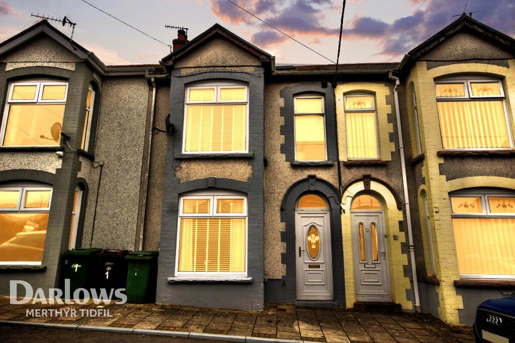 Fairview Terrace, Bargoed 3 bed terraced house for sale £135,000