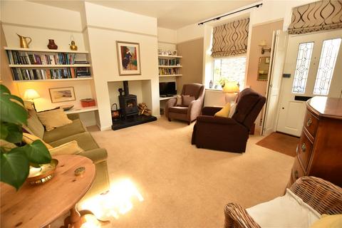 2 bedroom end of terrace house for sale, Mount Street, Glossop, Derbyshire, SK13